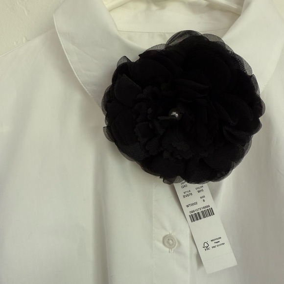 Flower detail JCrew blouse NWT - Picture 2 of 7